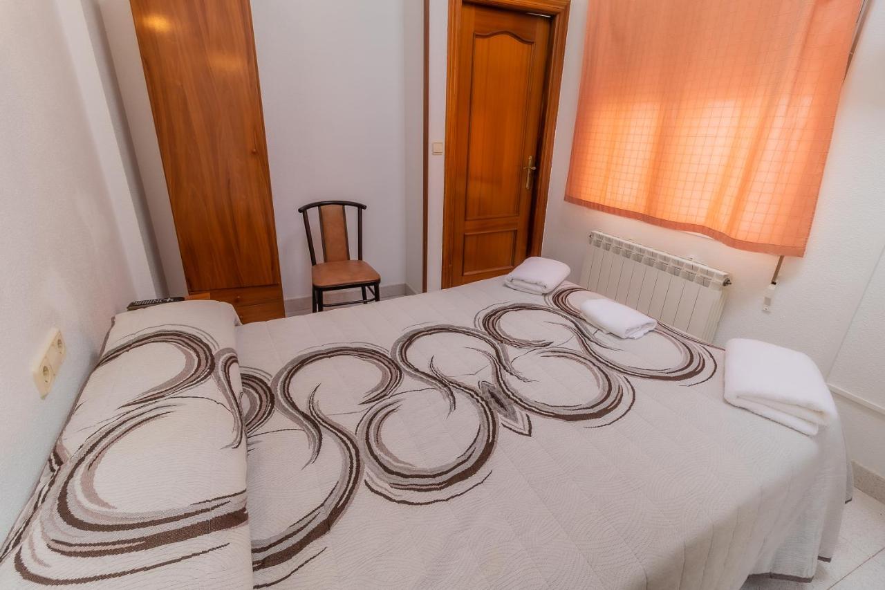 Hostal - Restaurante La Buena Villa By Vivere Stays Villalonquejar Экстерьер фото