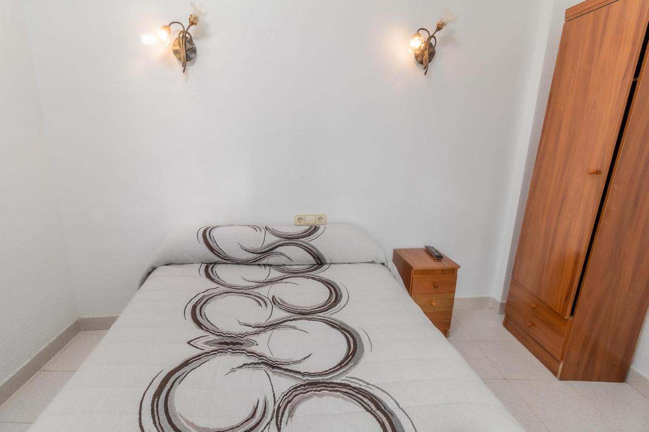 Hostal - Restaurante La Buena Villa By Vivere Stays Villalonquejar Экстерьер фото