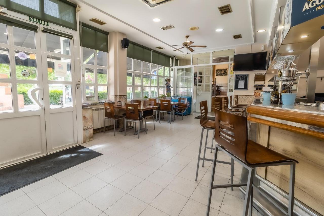 Hostal - Restaurante La Buena Villa By Vivere Stays Villalonquejar Экстерьер фото